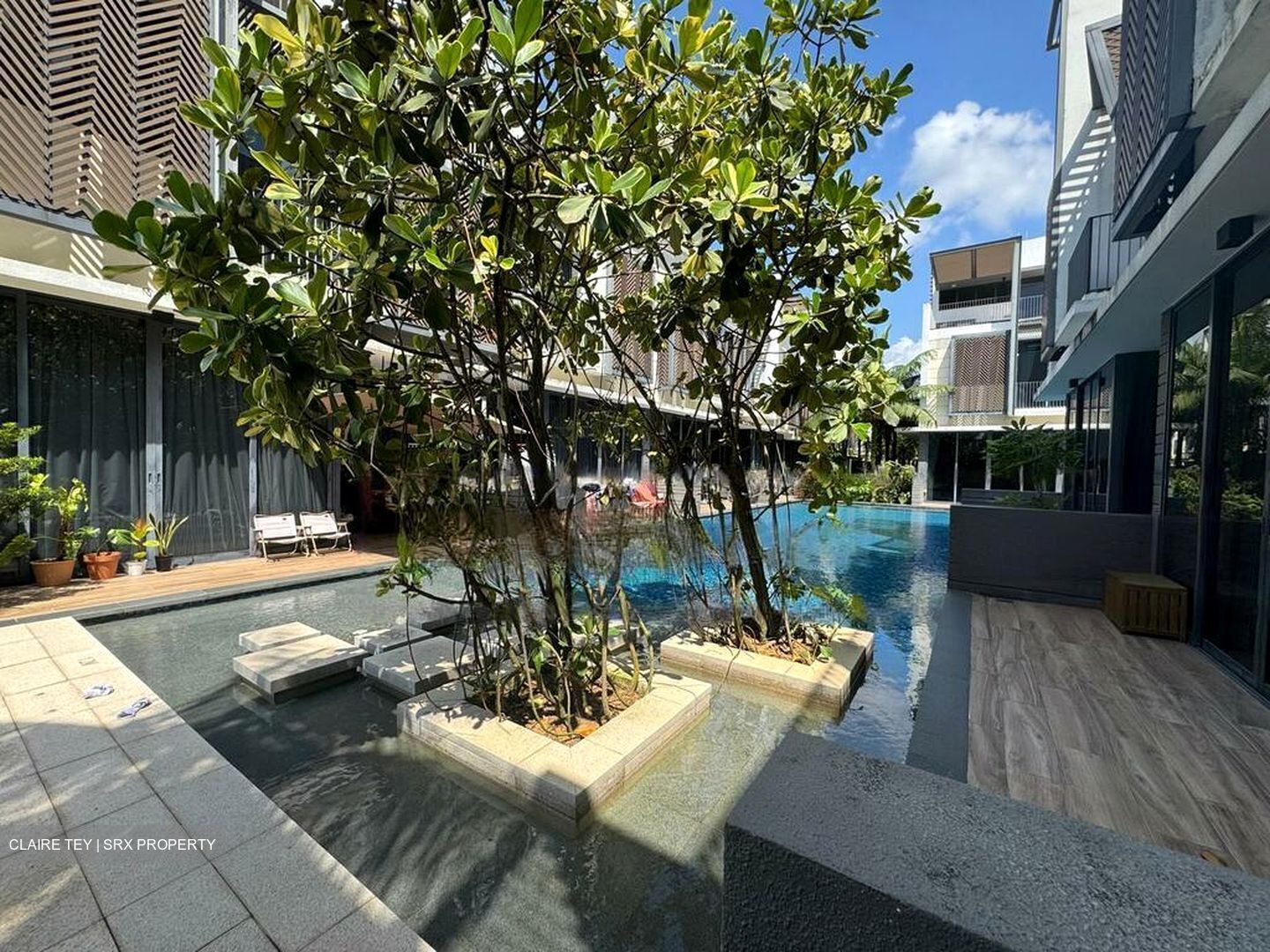 Sunrise Avenue (D28), Terrace #471349711